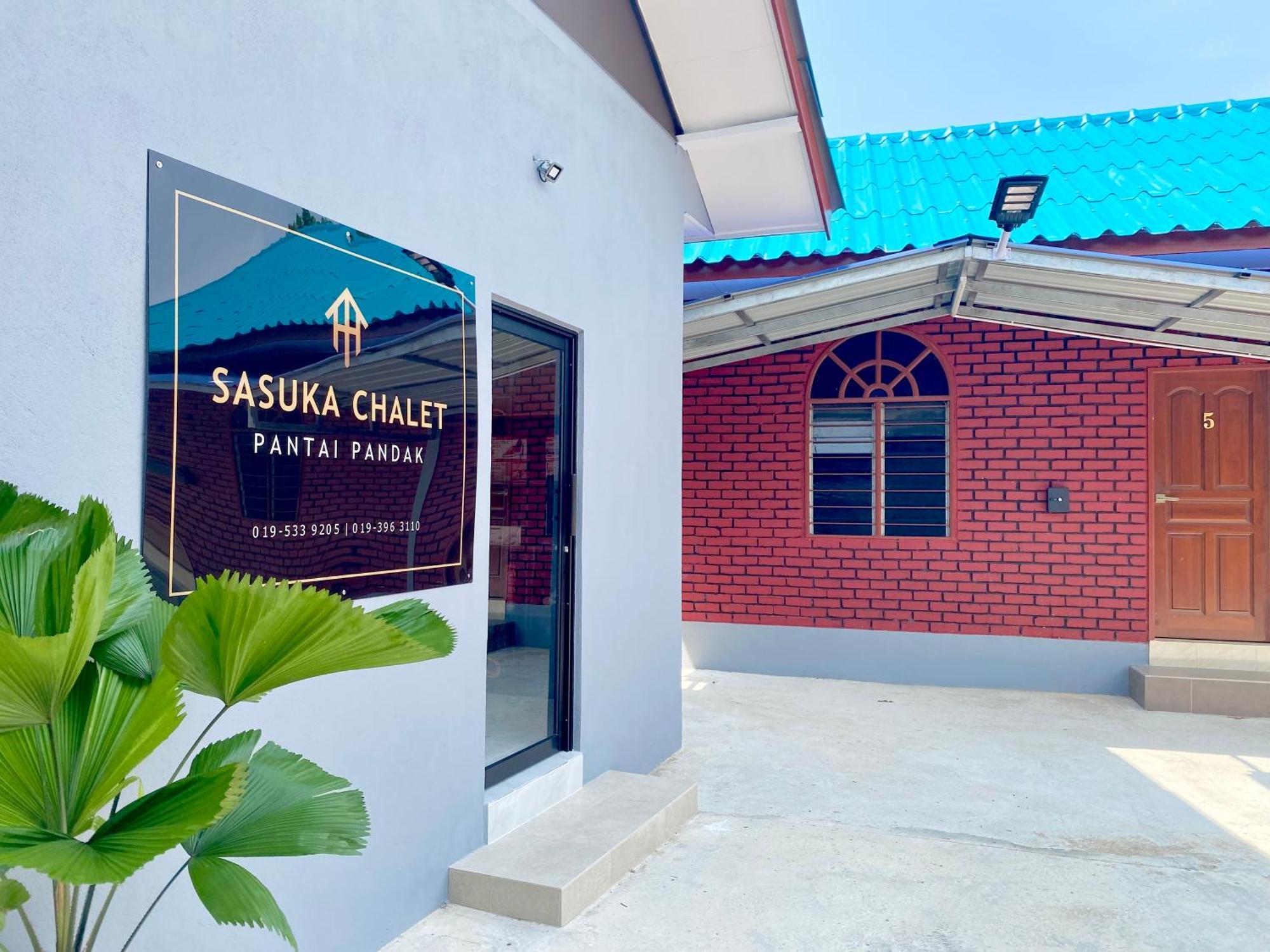 Sasuka Chalet Pantai Pandak Kuala Terengganu Exterior photo